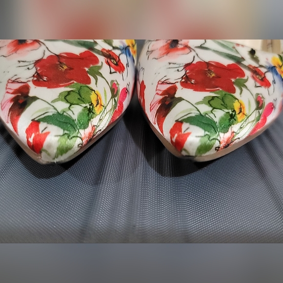 Heels Jessica simpson size 7 1/2 - Picture 3 of 5